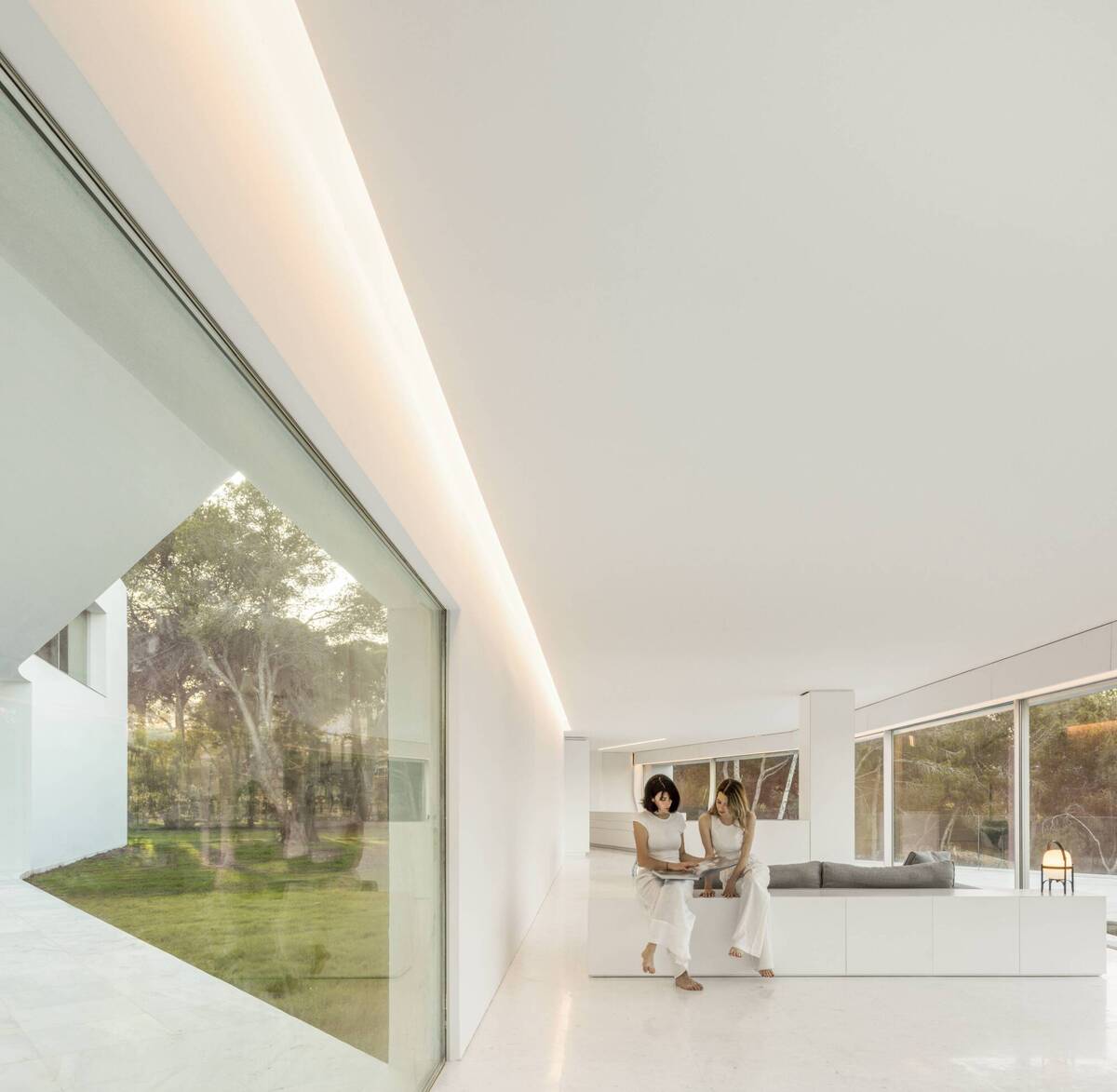 Sabater 别墅 / Fran Silvestre Arquitectos