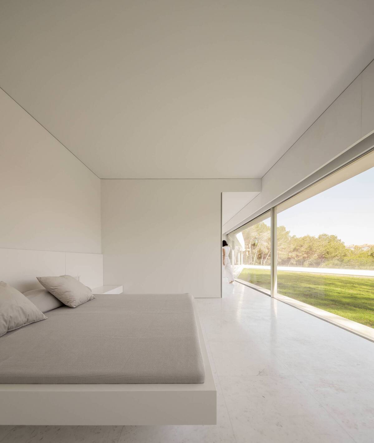 Sabater 别墅 / Fran Silvestre Arquitectos