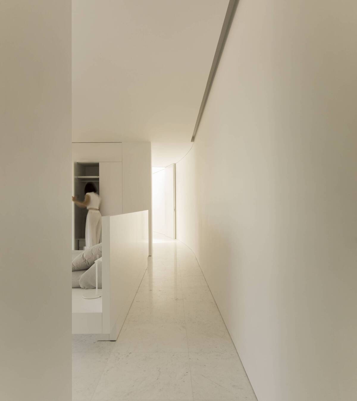 Sabater 别墅 / Fran Silvestre Arquitectos