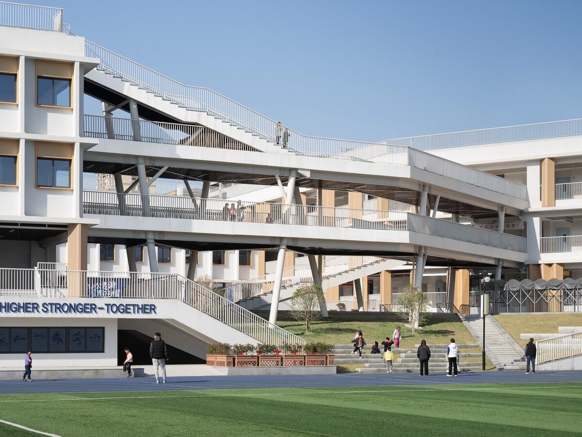 成长阶梯，无界校园：杭州市上塘单元小学 / 浙江大学建筑设计研究院