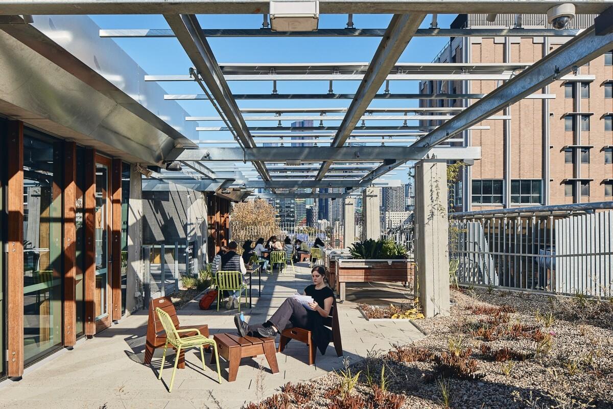 墨尔本大学学生活动中心 / KoningEizenberg Architecture