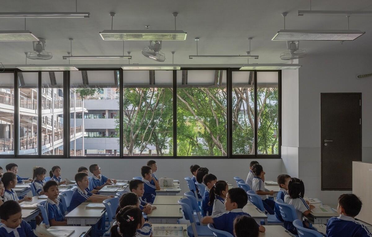 深圳荔园外国语小学 / 直向建筑