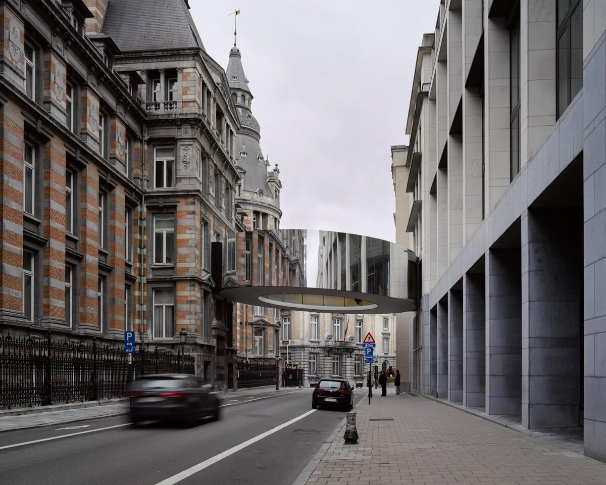 Tondo 人行天桥 / OFFICE Kersten Geers David Van Severen