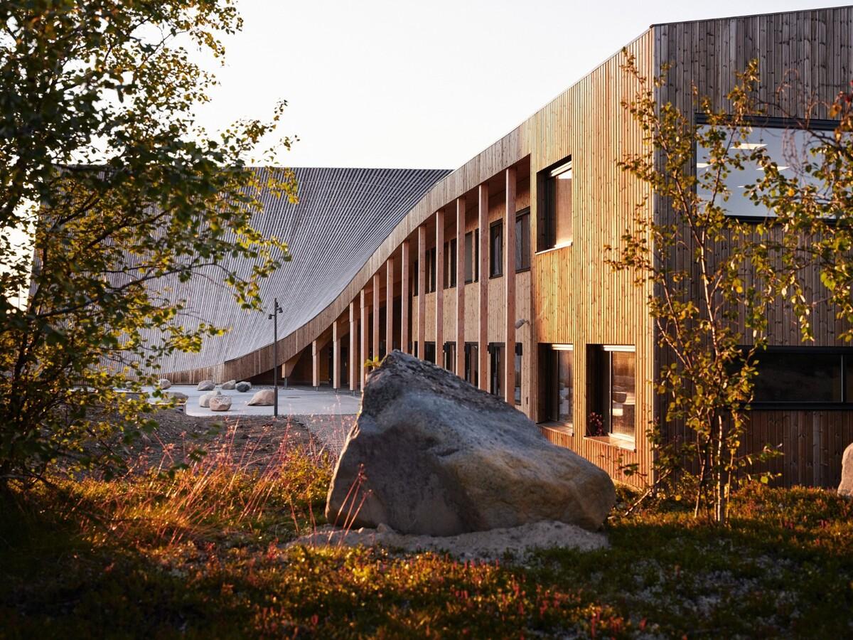 Čoarvemátta 文化与教育中心 / Snøhetta + 70°N arkitektur + Joar Nango