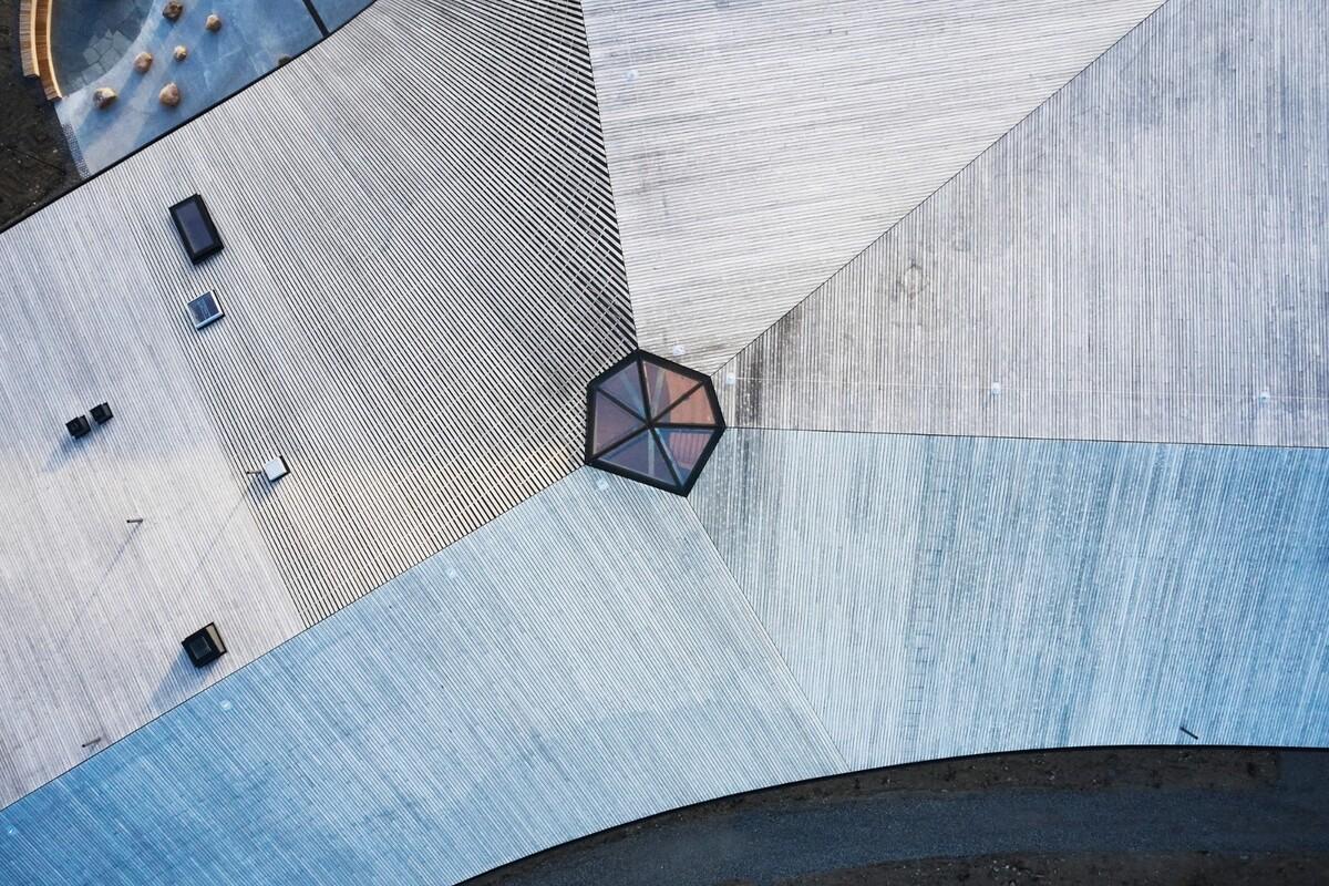 Čoarvemátta 文化与教育中心 / Snøhetta + 70°N arkitektur + Joar Nango
