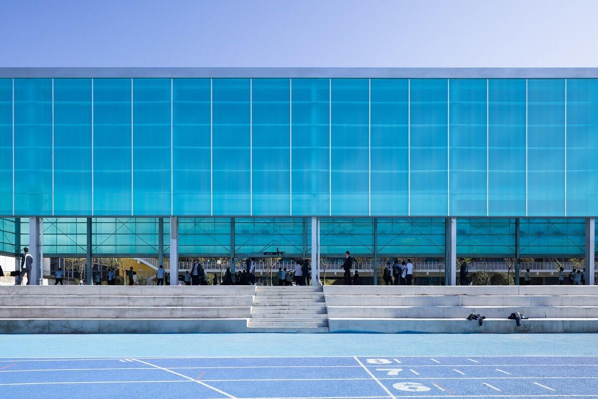 南山五福堂高级中学 / 小写建筑
