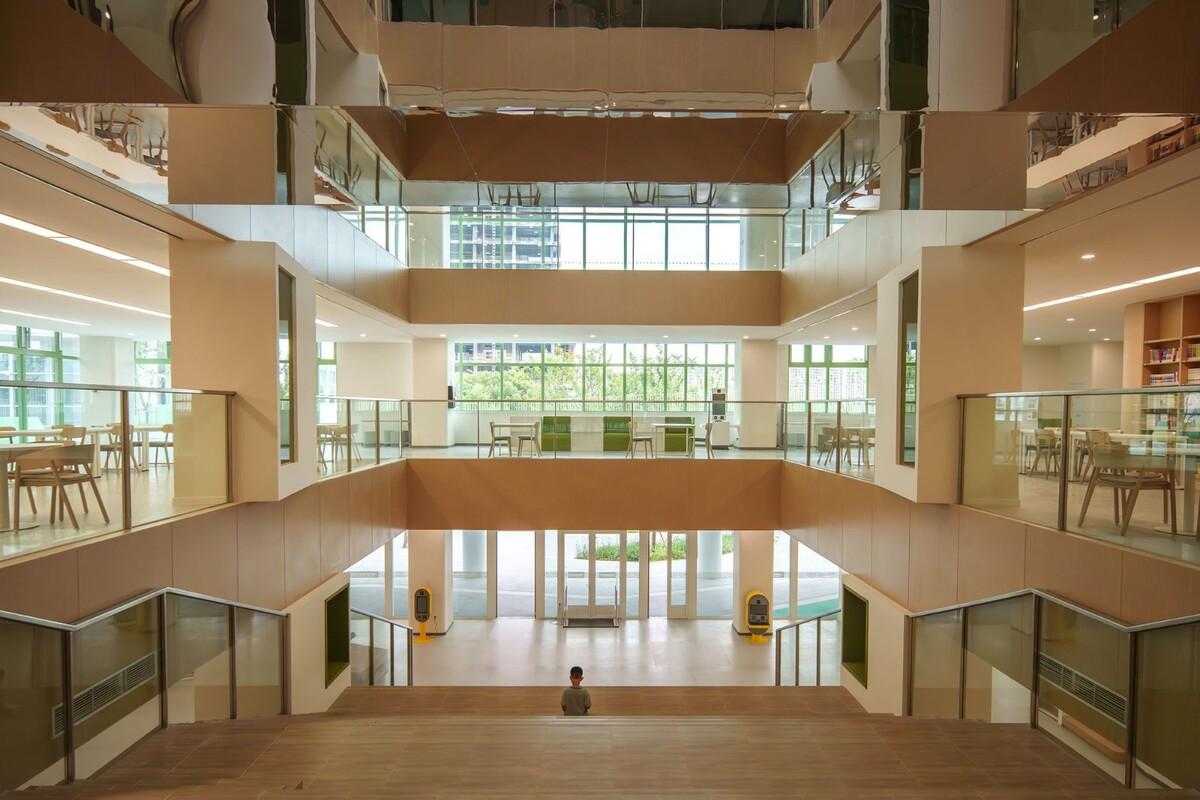 上海市实验学校嘉定新城分校 / 大观景观