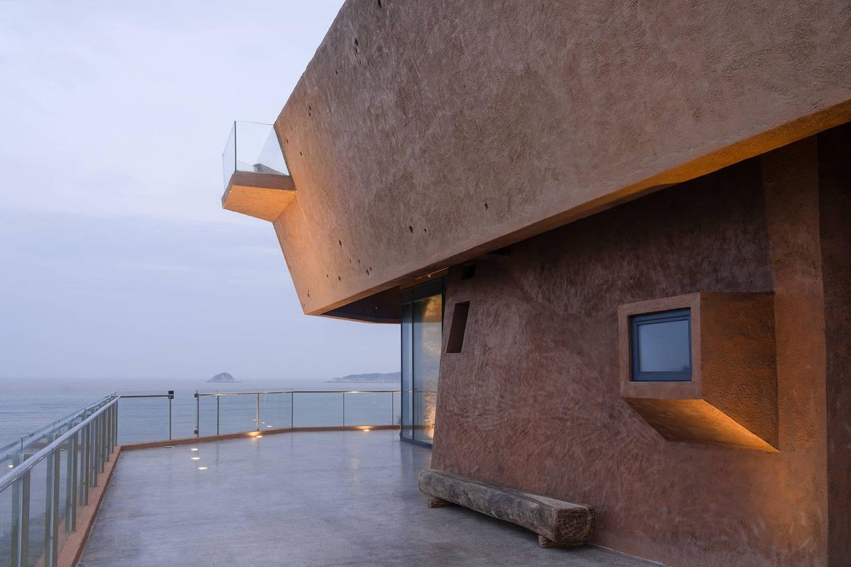 隐于地下，可观沧海： “洞见•蓝”空间 / 三文建筑&何崴工作室