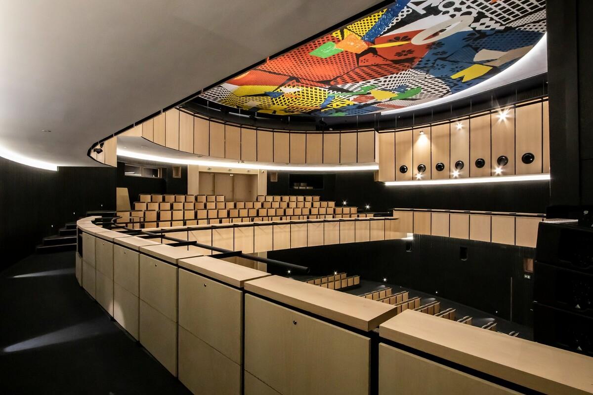 那慕尔省文化之家 / Philippe Samyn and Partners