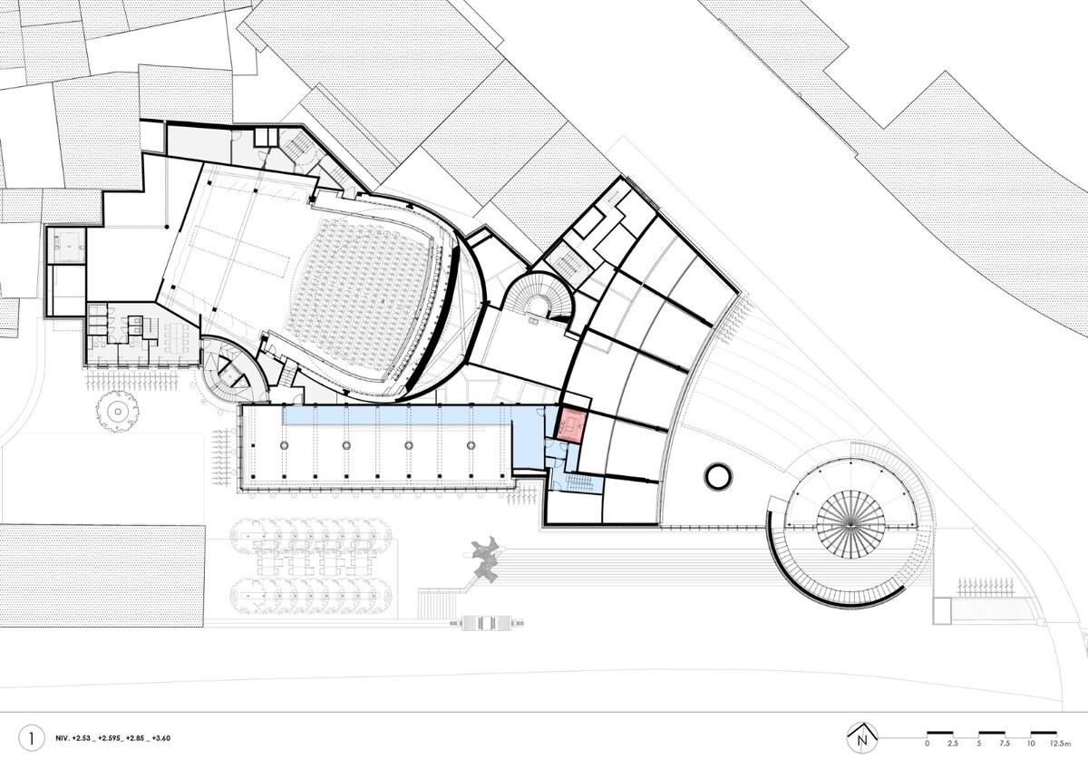 那慕尔省文化之家 / Philippe Samyn and Partners