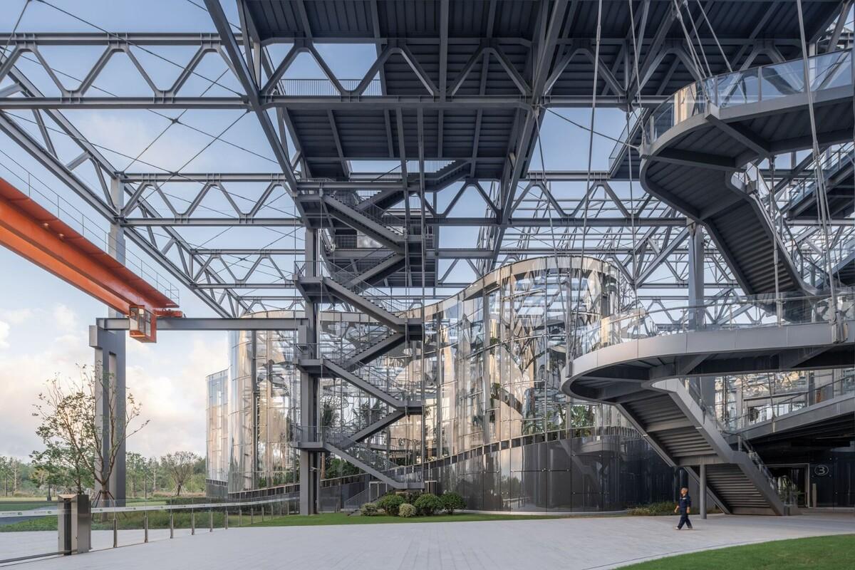 上海版“疯狂植物园”，亚洲最大温室花园 / Delugan Meissl Associated Architects