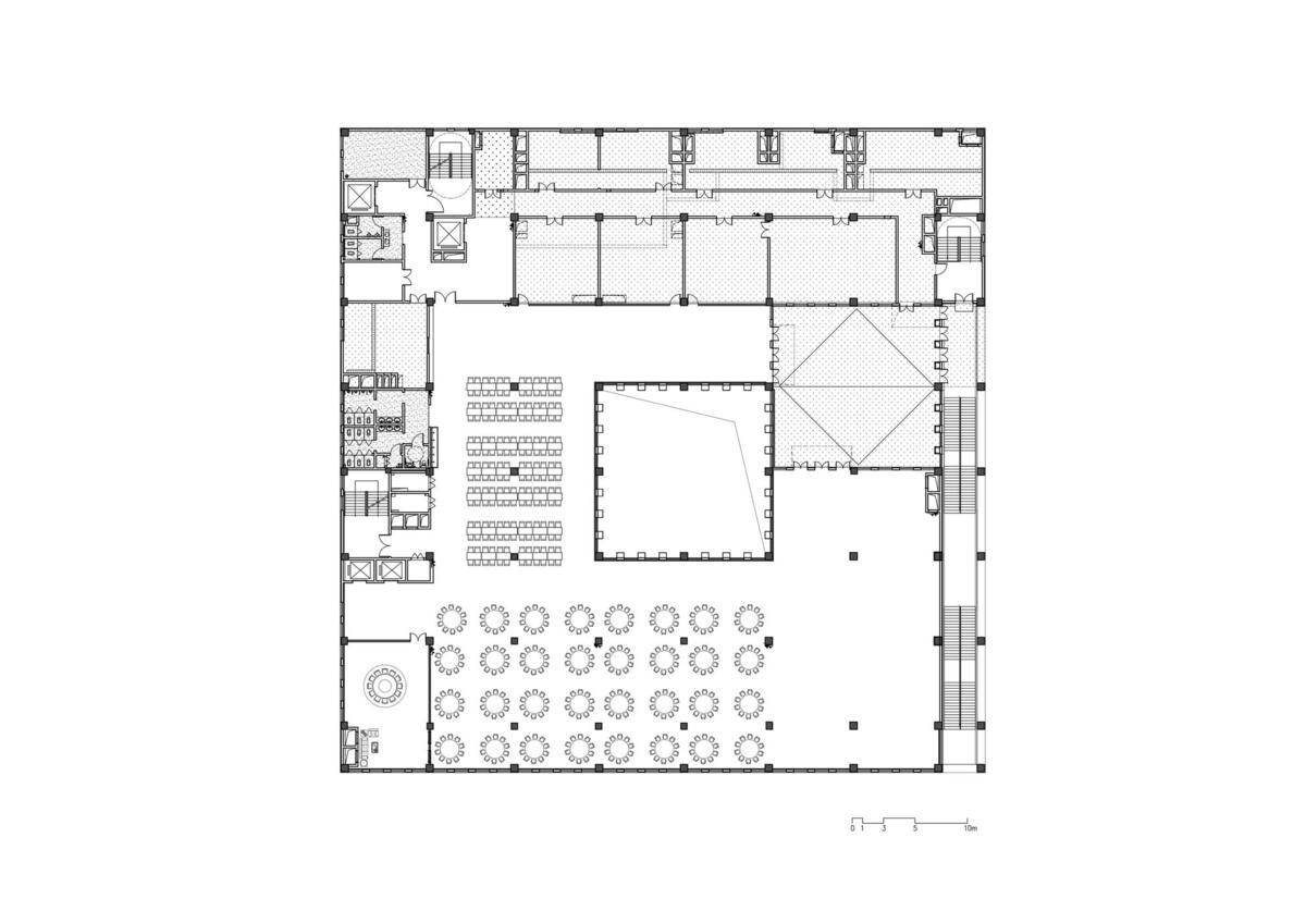 烟台城市科技职业学院二期 / 超城建筑
