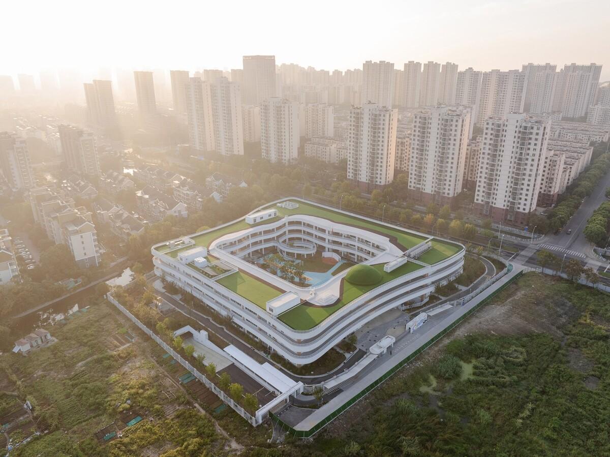 无锡华星幼儿园 / 元秀万建筑事务所