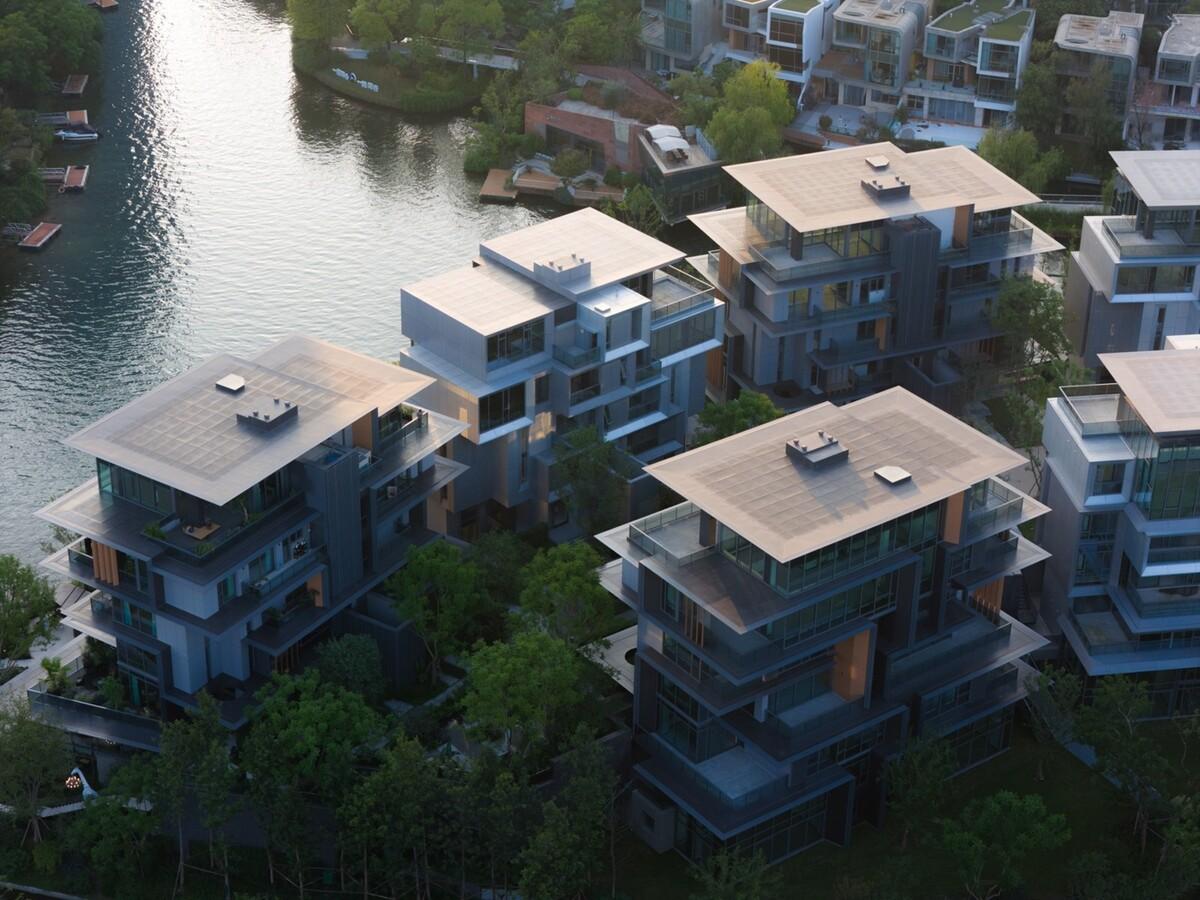 孟凡浩x万华：独栋住宅新物种：成都麓湖黑石岛垂直五连墅
