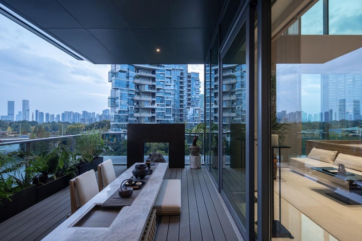 孟凡浩x万华：独栋住宅新物种：成都麓湖黑石岛垂直五连墅