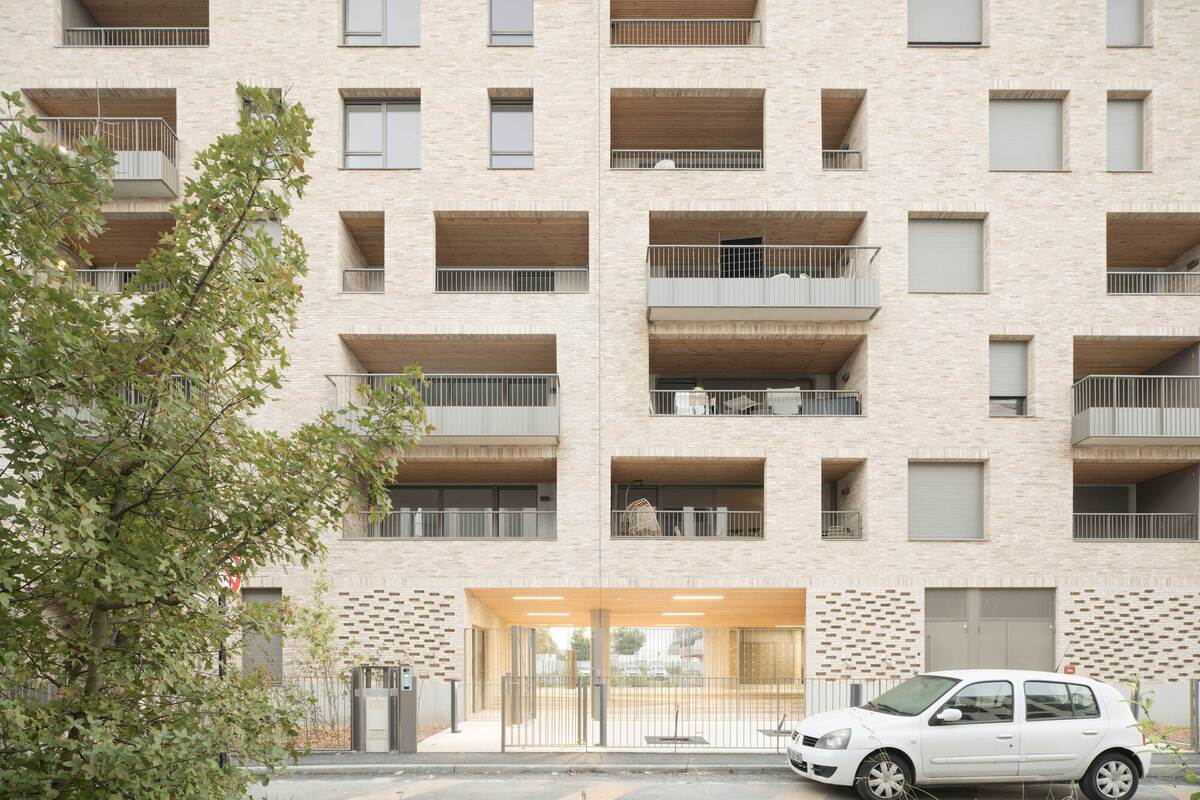 B09 建筑岛 / urbanmakers + Selva & Maugin Architectes