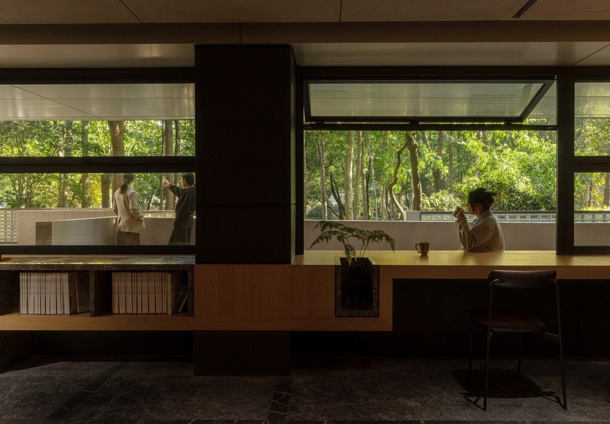 南京鼓楼锦上 OCC 餐厅 / BUZZ 建筑事务所