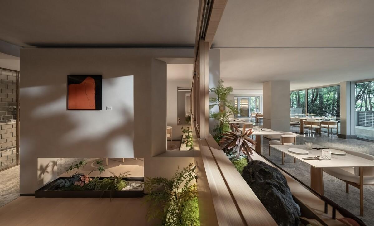 南京鼓楼锦上 OCC 餐厅 / BUZZ 建筑事务所