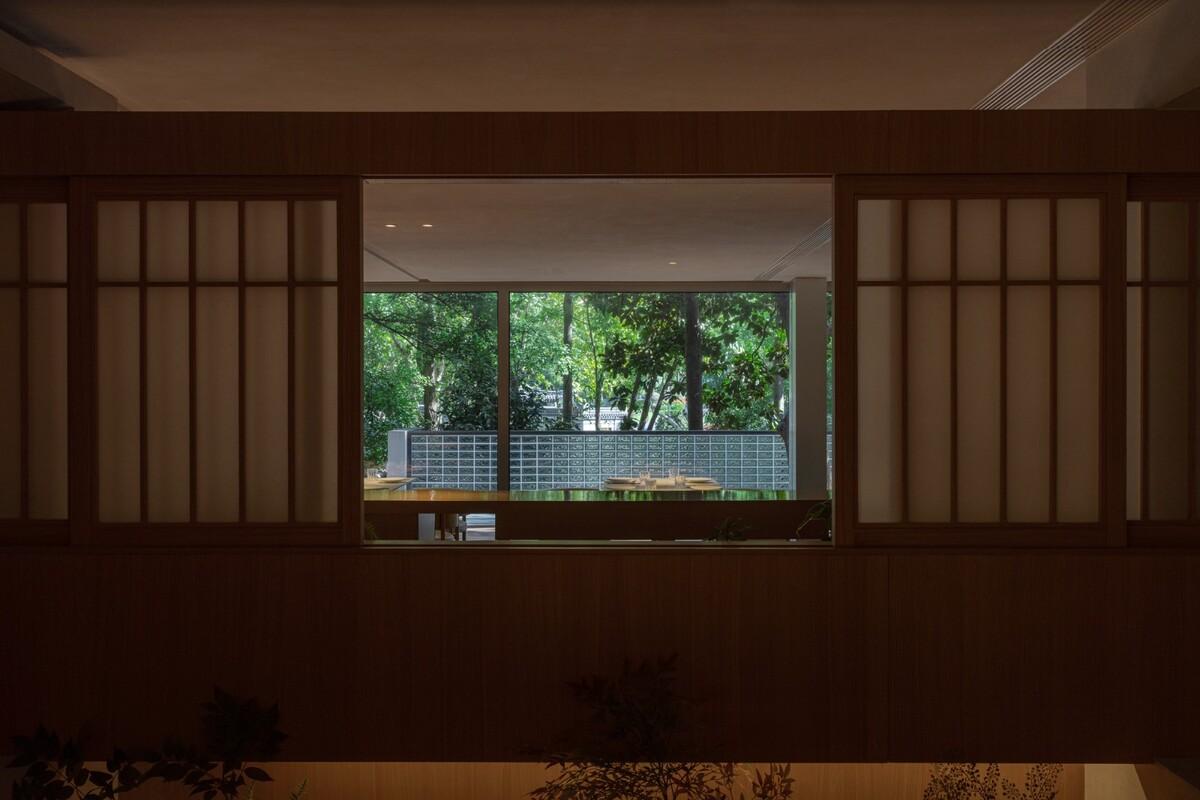 南京鼓楼锦上 OCC 餐厅 / BUZZ 建筑事务所