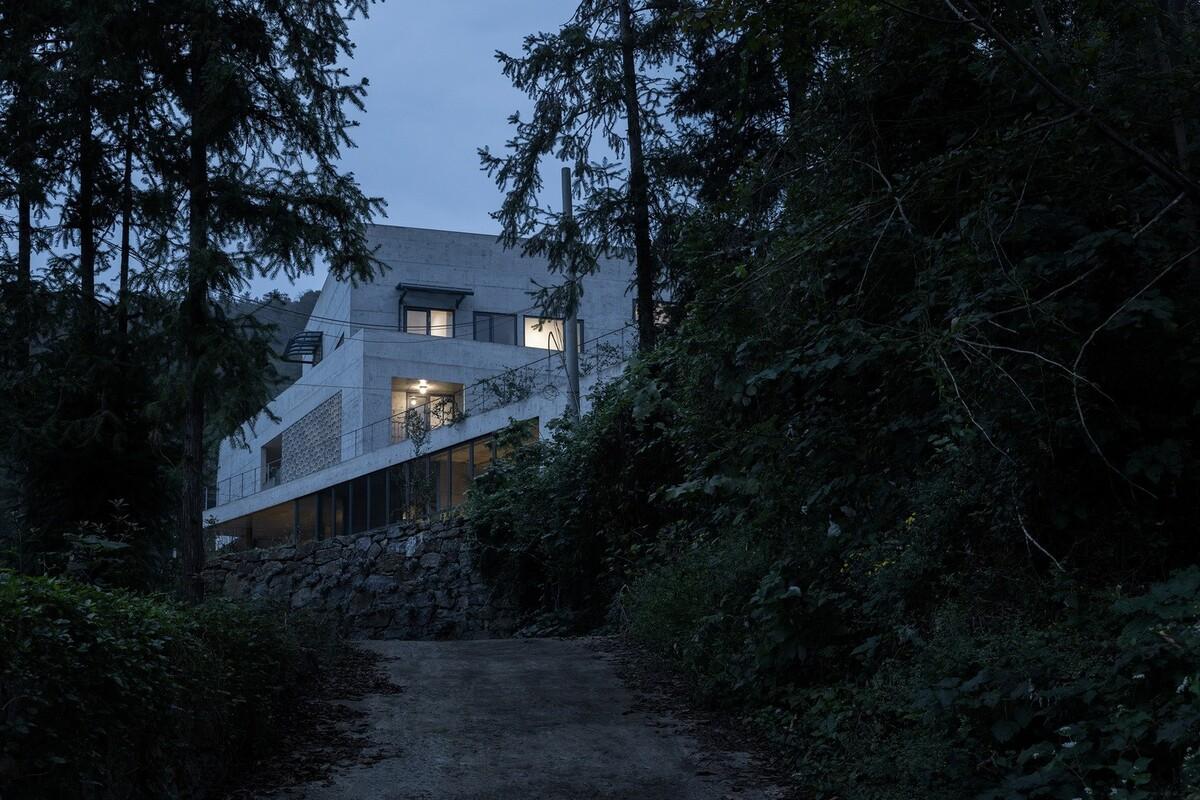 石羊山壹号住宅 / 小写建筑事务所