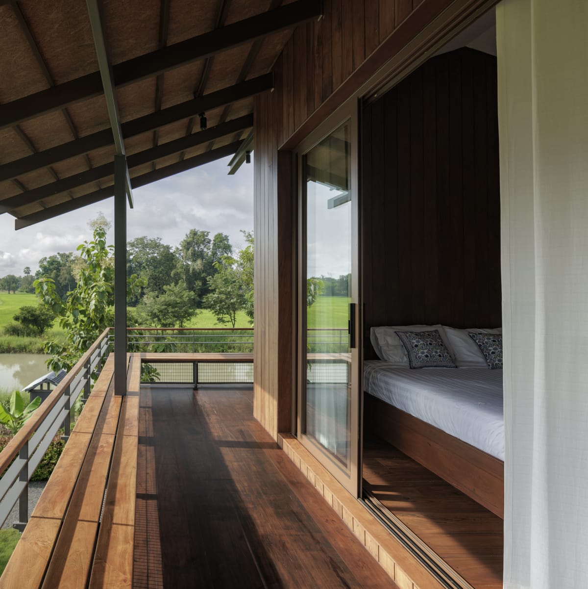 Uthai Thani 住宅 / I Like Design Studio