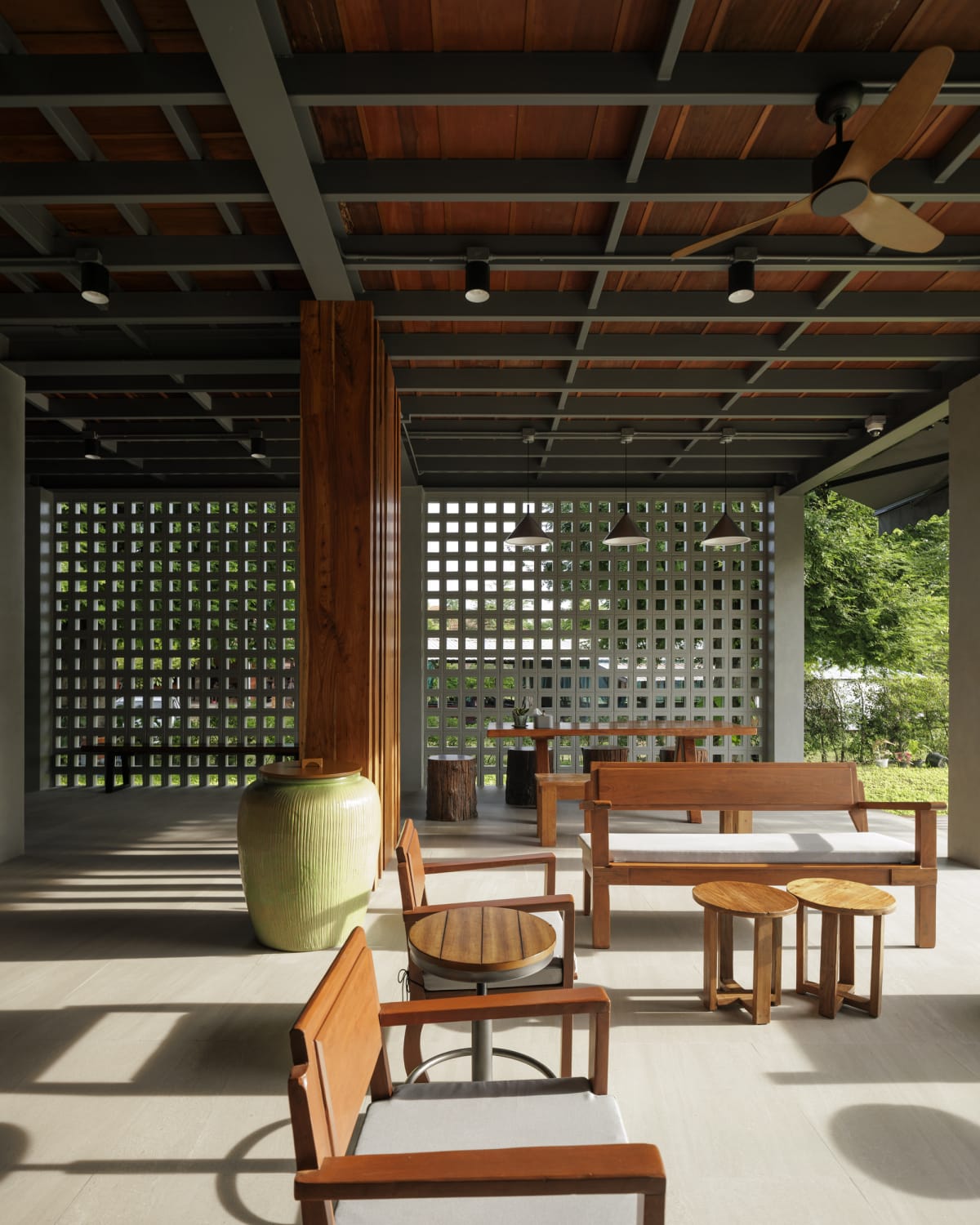 Uthai Thani 住宅 / I Like Design Studio