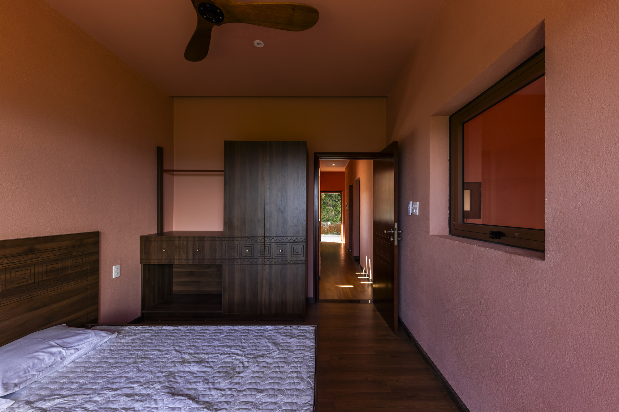 包朗度假屋 / 6717 Studio