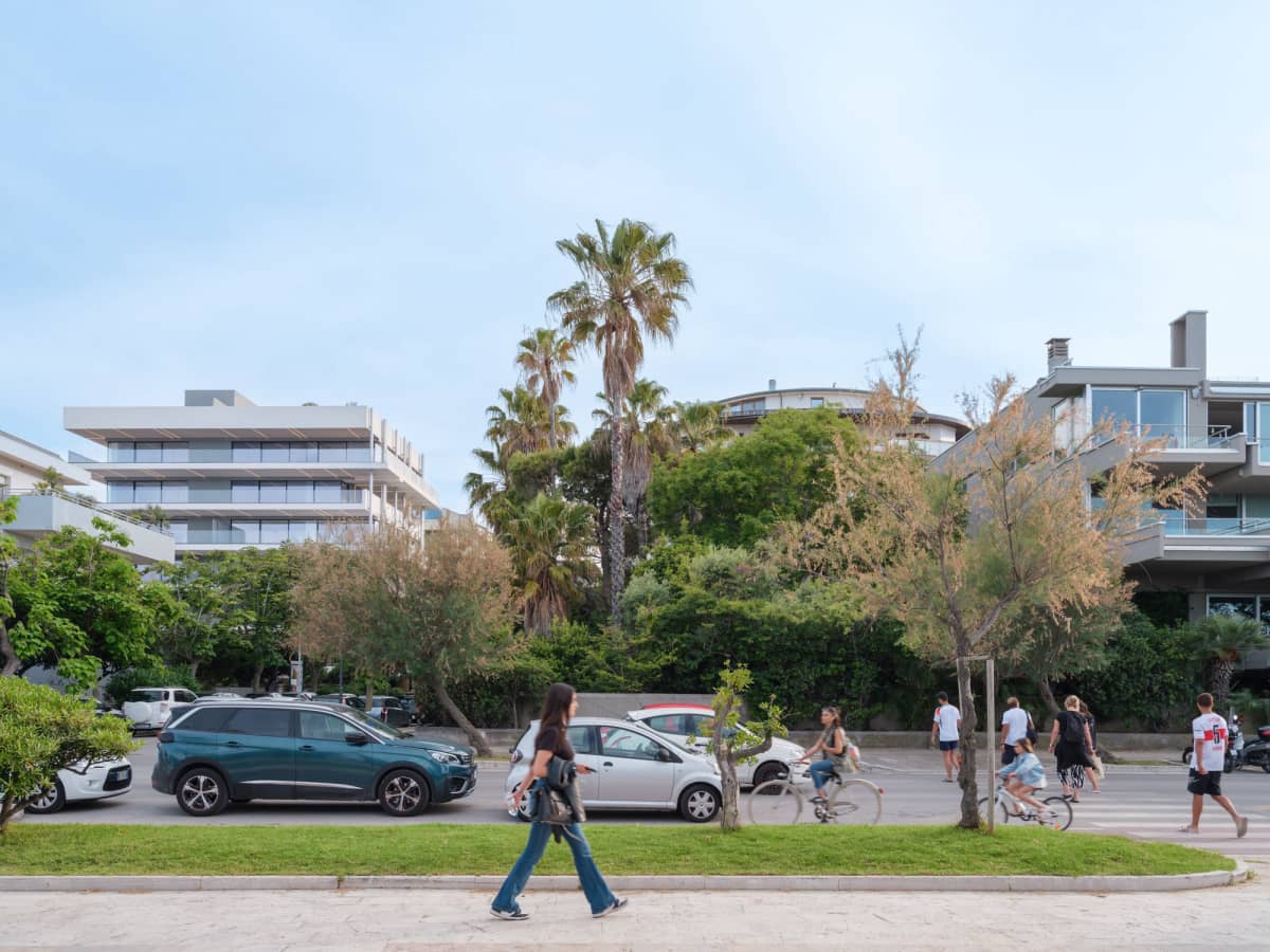 德阿米奇斯154号住宅建筑 / Giovanni Vaccarini Architetti