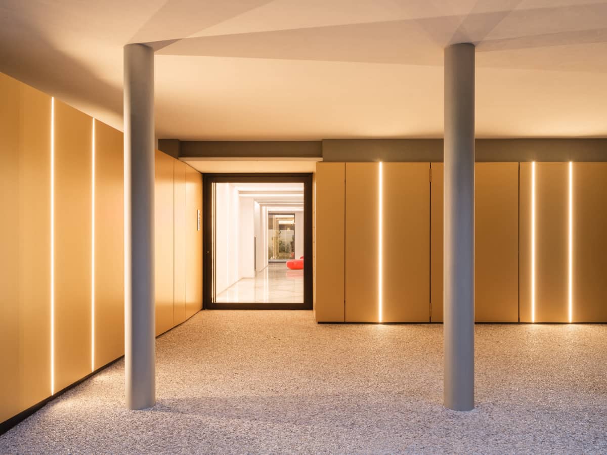 德阿米奇斯154号住宅建筑 / Giovanni Vaccarini Architetti