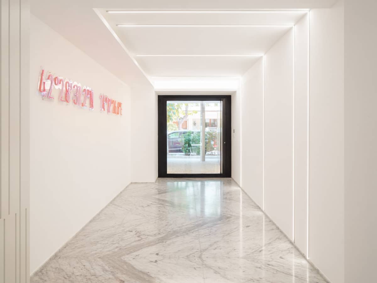 德阿米奇斯154号住宅建筑 / Giovanni Vaccarini Architetti