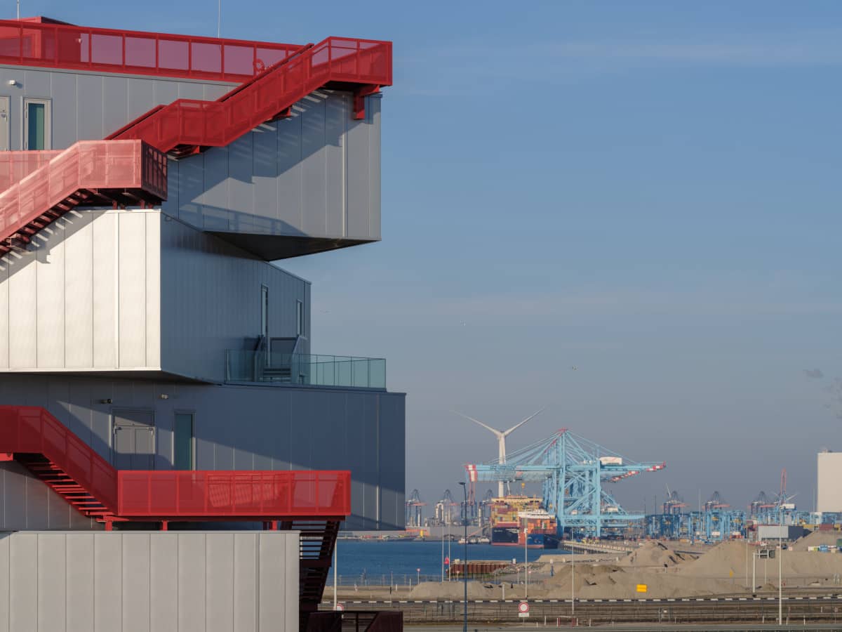 「波特兰蒂斯」游客及展览中心，鹿特丹港 / MVRDV