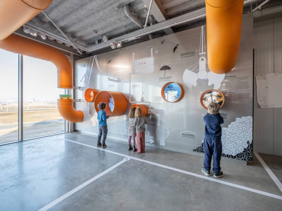 「波特兰蒂斯」游客及展览中心，鹿特丹港 / MVRDV