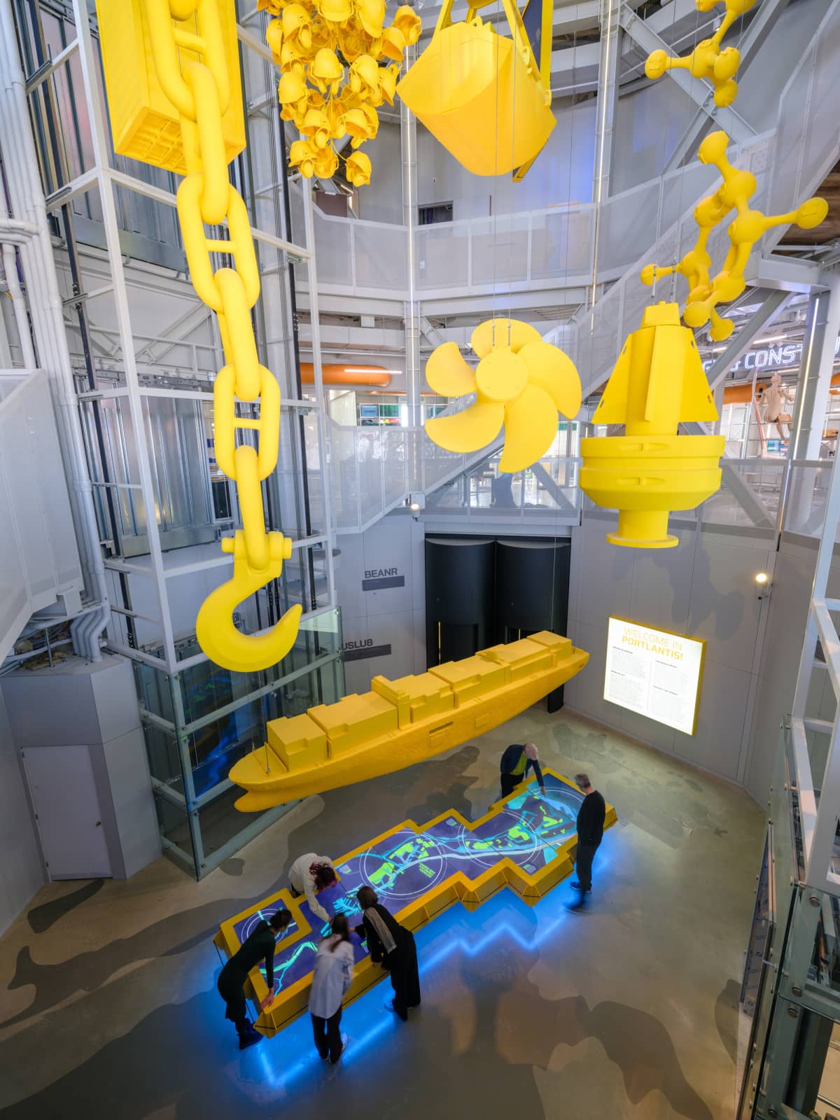 「波特兰蒂斯」游客及展览中心，鹿特丹港 / MVRDV
