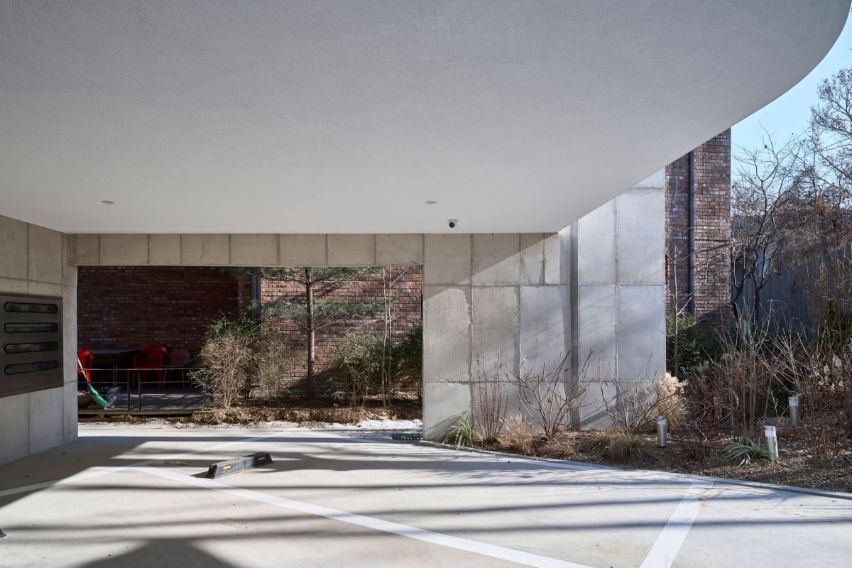 Nabi住宅：城市边缘的诗意栖居 / Todot Architects and Partners