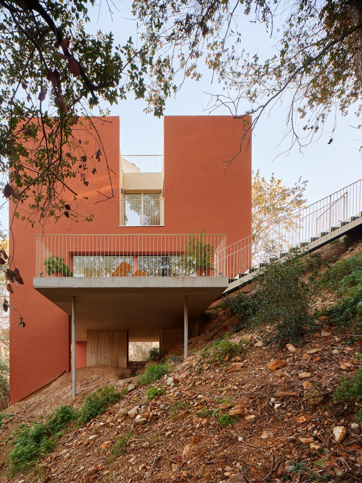 Magarola住宅：西班牙陡坡上的诗意栖居 / Raúl Sanchez Architects
