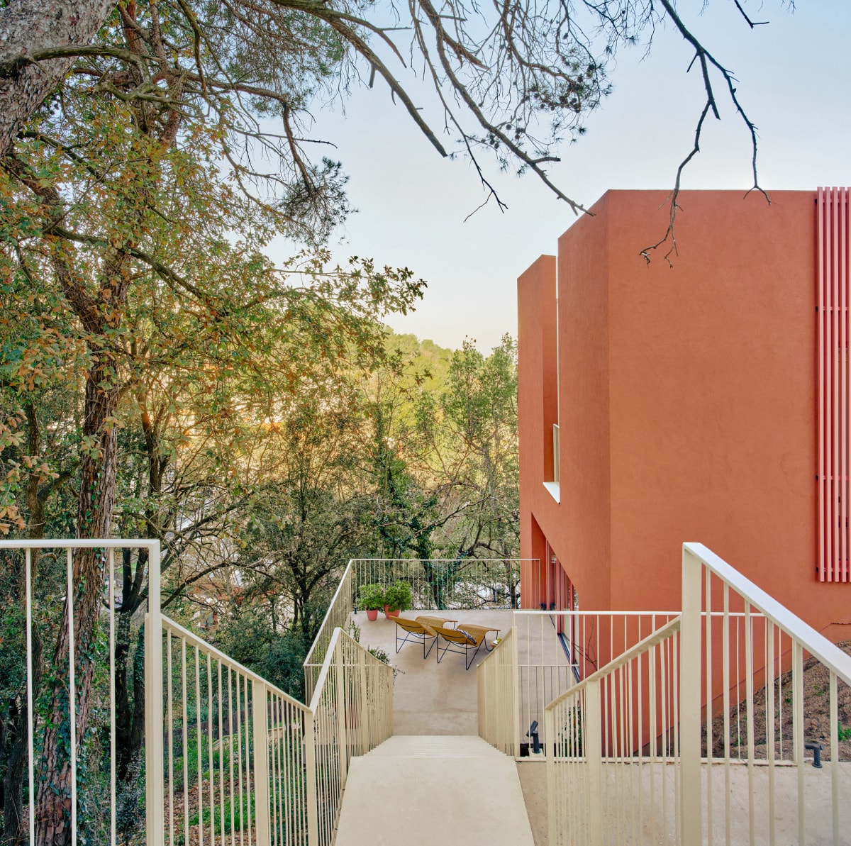 Magarola住宅：西班牙陡坡上的诗意栖居 / Raúl Sanchez Architects