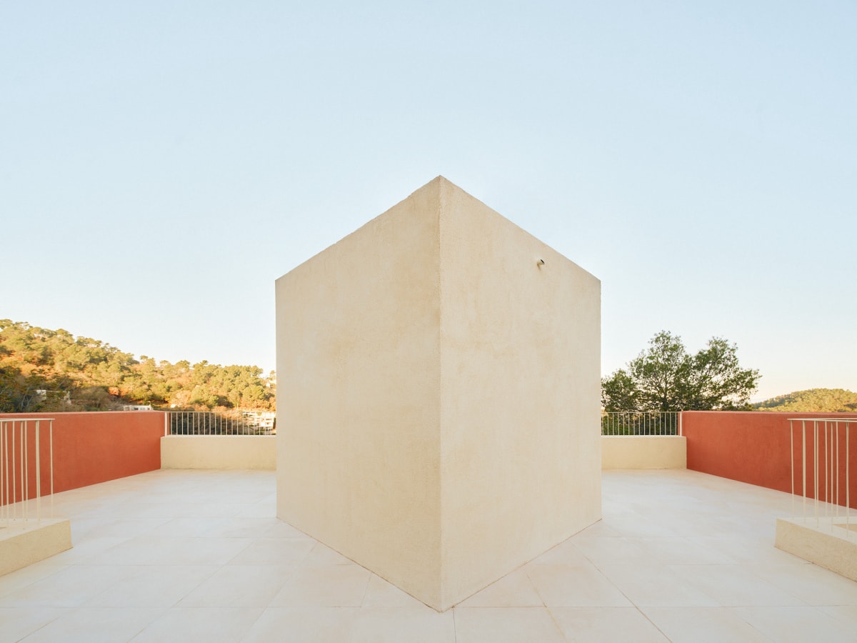 Magarola住宅：西班牙陡坡上的诗意栖居 / Raúl Sanchez Architects