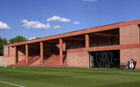 阿特拉斯学院 / Sordo Madaleno Arquitectos