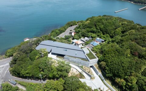 安藤忠雄设计的直岛新美术馆正式向公众开放