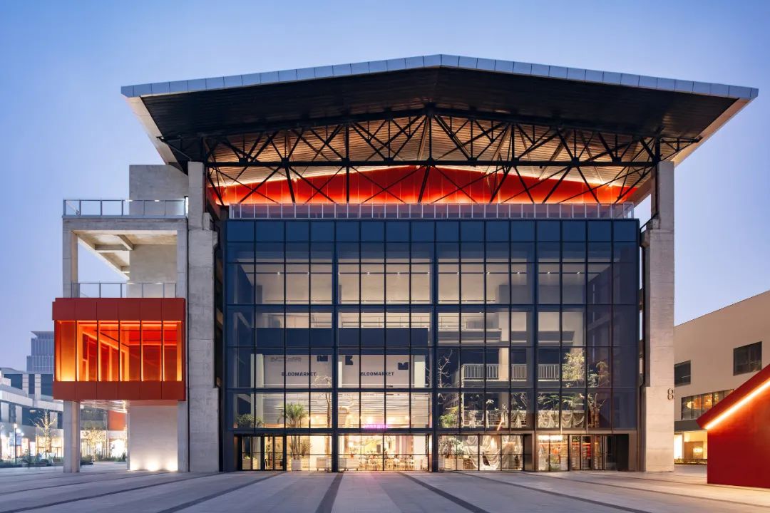 上海 GATE M 西岸梦中心地 / MVRDV