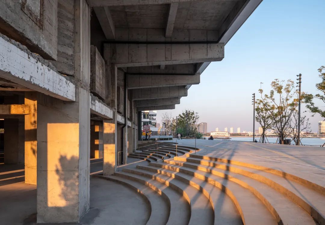 上海 GATE M 西岸梦中心地 / MVRDV