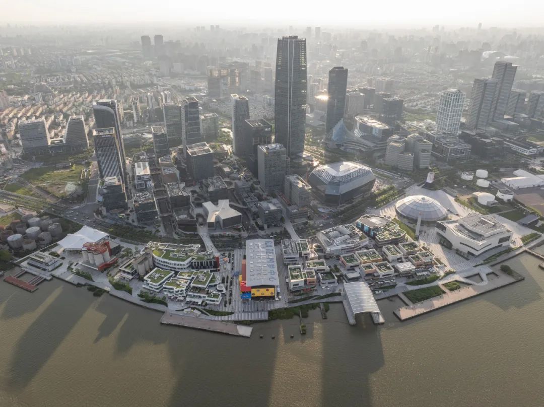 上海 GATE M 西岸梦中心地 / MVRDV
