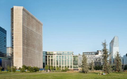 米兰皮雷利35号办公大楼 / Park Associati + Snøhetta