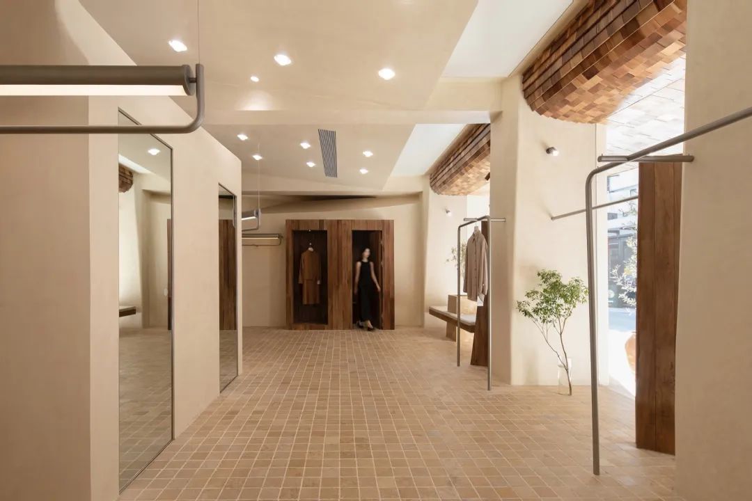 MOMO ERA STUDIO徐汇店 / 多么工作室
