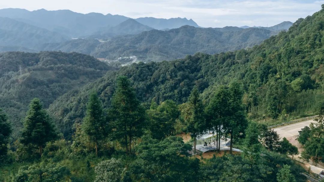惠州半山云海驿站 / 青微舍+李怒