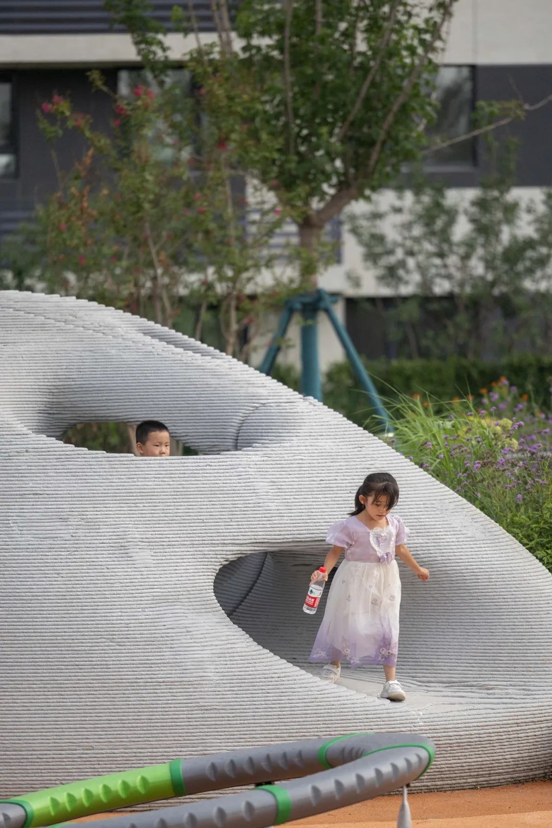 巨石公园·3D混凝土打印的儿童景观空间 / 喜随设计