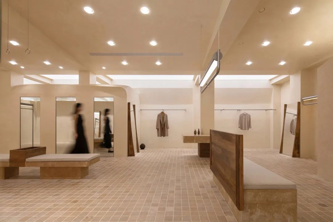 MOMO ERA STUDIO徐汇店 / 多么工作室