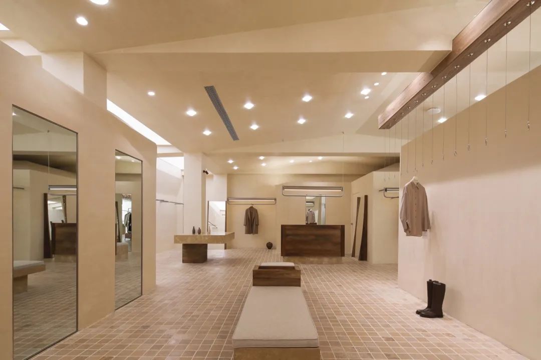 MOMO ERA STUDIO徐汇店 / 多么工作室
