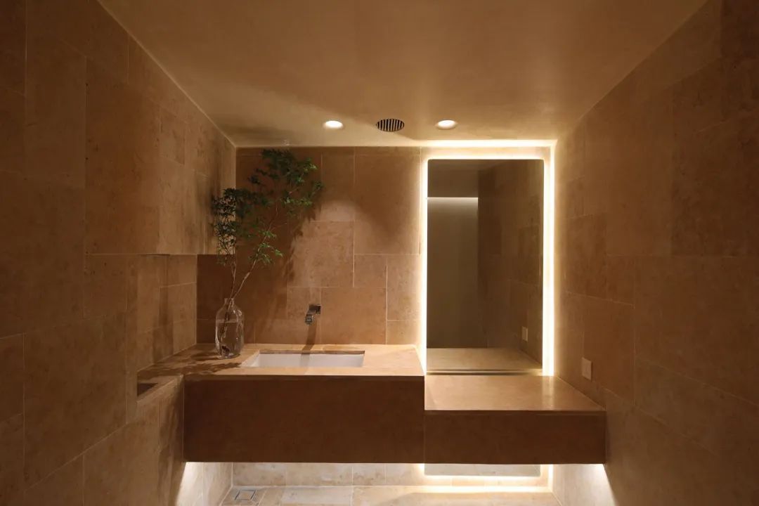 MOMO ERA STUDIO徐汇店 / 多么工作室