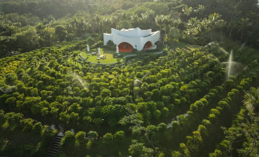 万宁正大·太阳河咖啡小镇 / AAI国际建筑师事务所